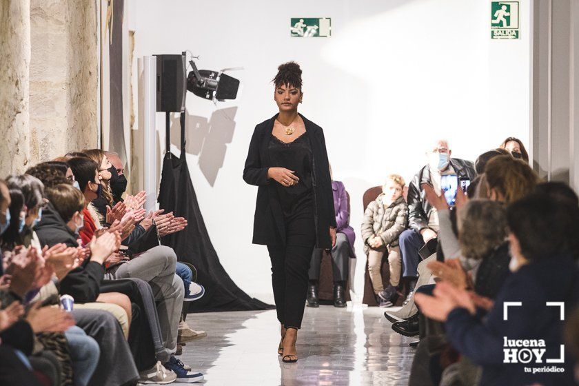 GALERÍA: Diseño "made in Lucena": Ocho jóvenes creadores locales muestran su trabajo en la novedosa Pasarela 868. Las fotos