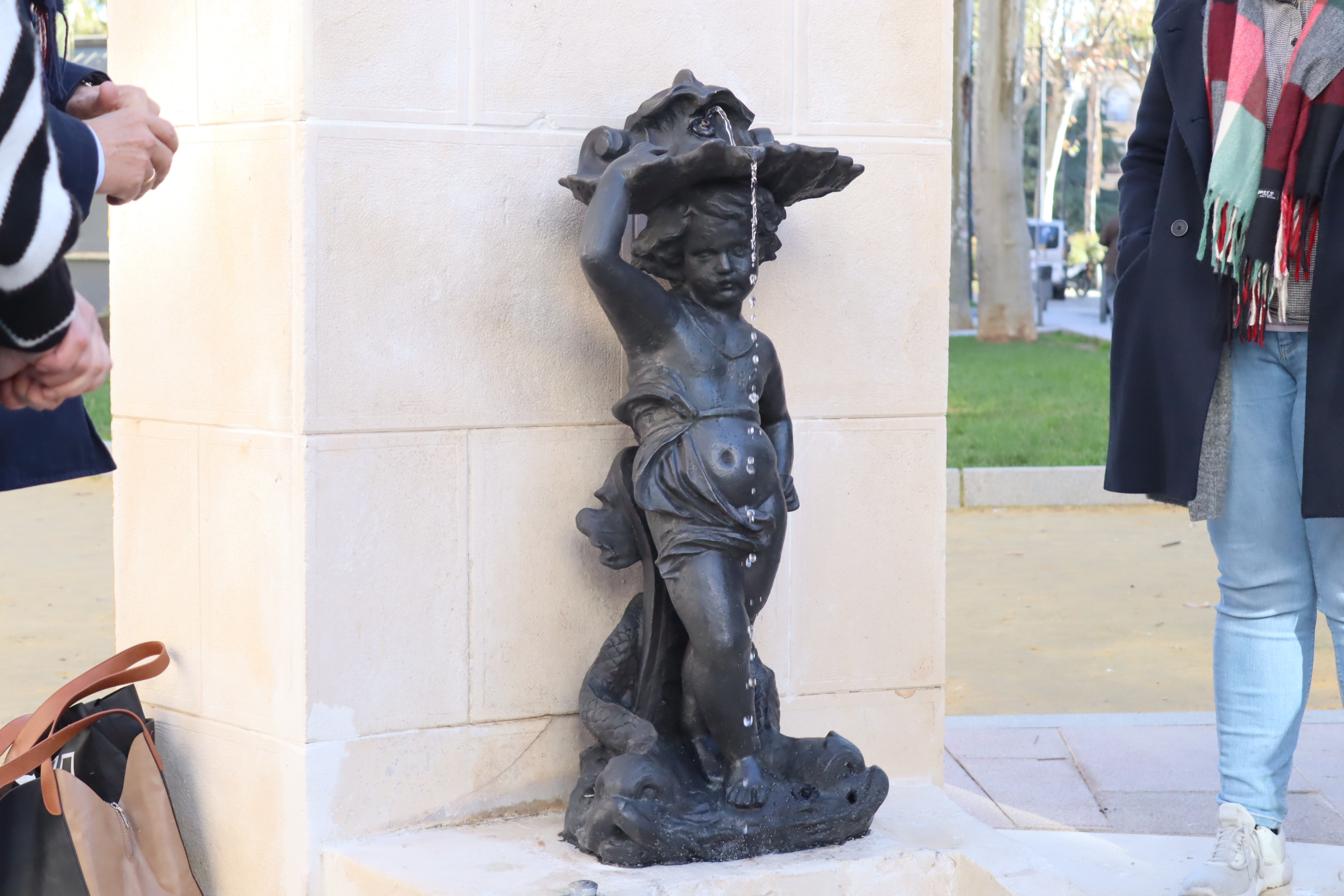 La 'Fuente del Niño' en el Paseo del Coso