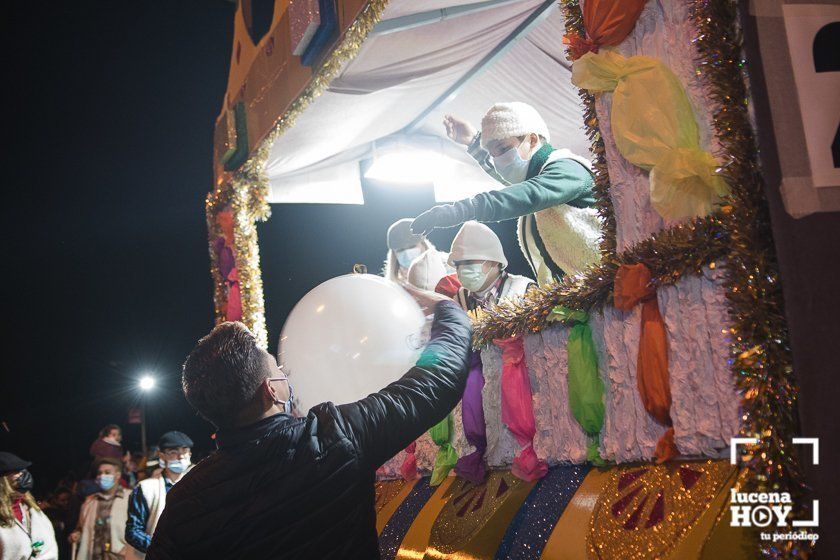GALERÍA: Los Reyes Magos hacen parada en Campo de Aras antes de llegar a Lucena. Las fotos de la Cabalgata del Cristo