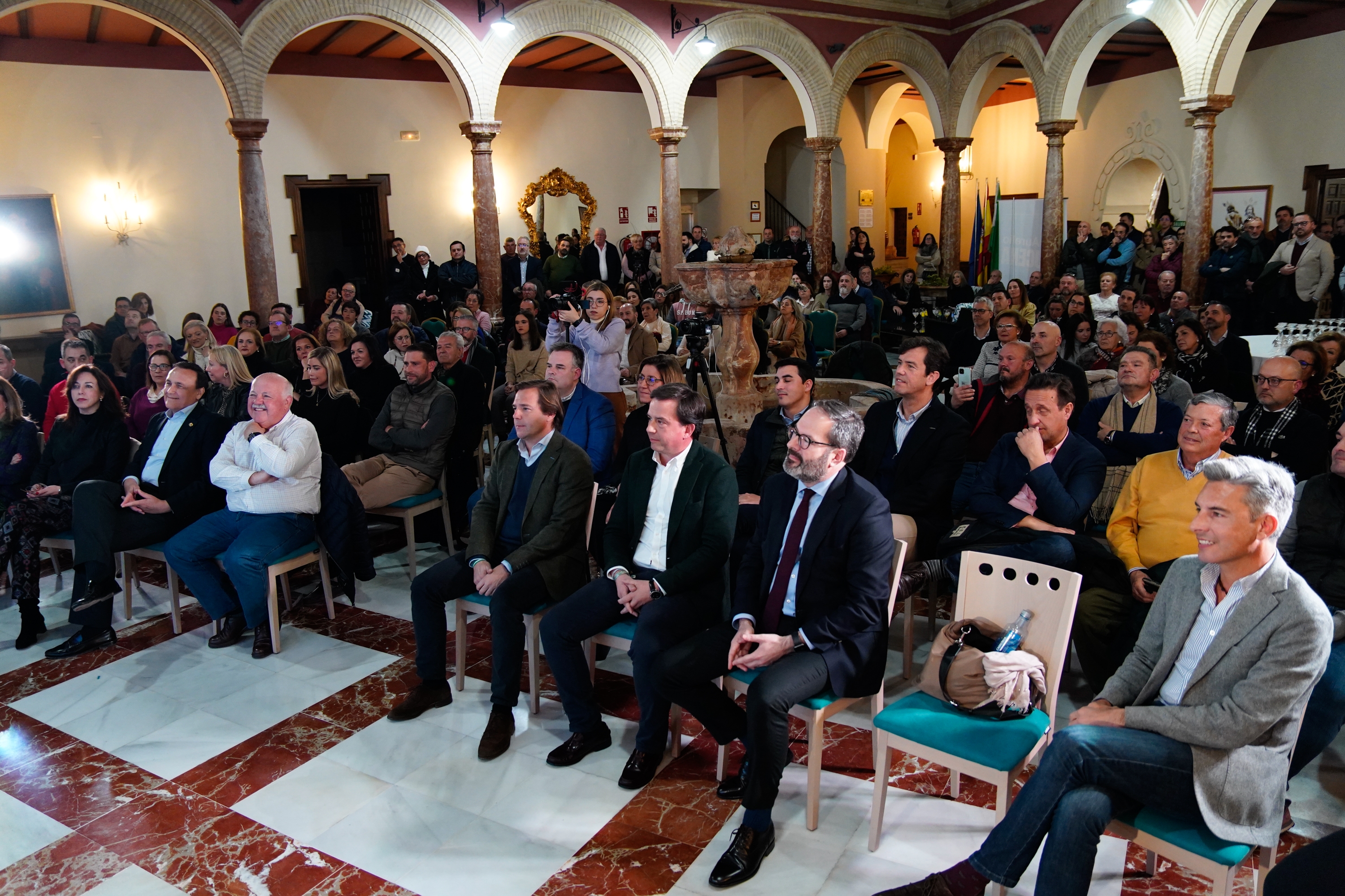 Presentación de la candidatura de Aurelio Fernández