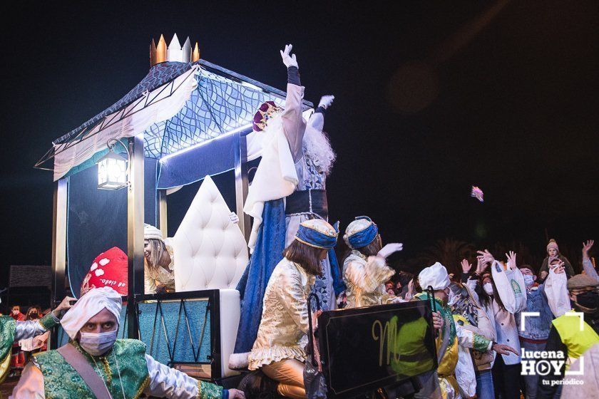 GALERÍA: Los Reyes Magos hacen parada en Campo de Aras antes de llegar a Lucena. Las fotos de la Cabalgata del Cristo