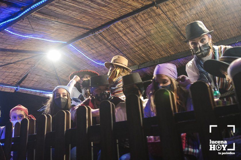 GALERÍA: Los Reyes Magos hacen parada en Campo de Aras antes de llegar a Lucena. Las fotos de la Cabalgata del Cristo