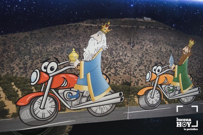 GALERÍA: Los Reyes Magos hacen parada en Campo de Aras antes de llegar a Lucena. Las fotos de la Cabalgata del Cristo