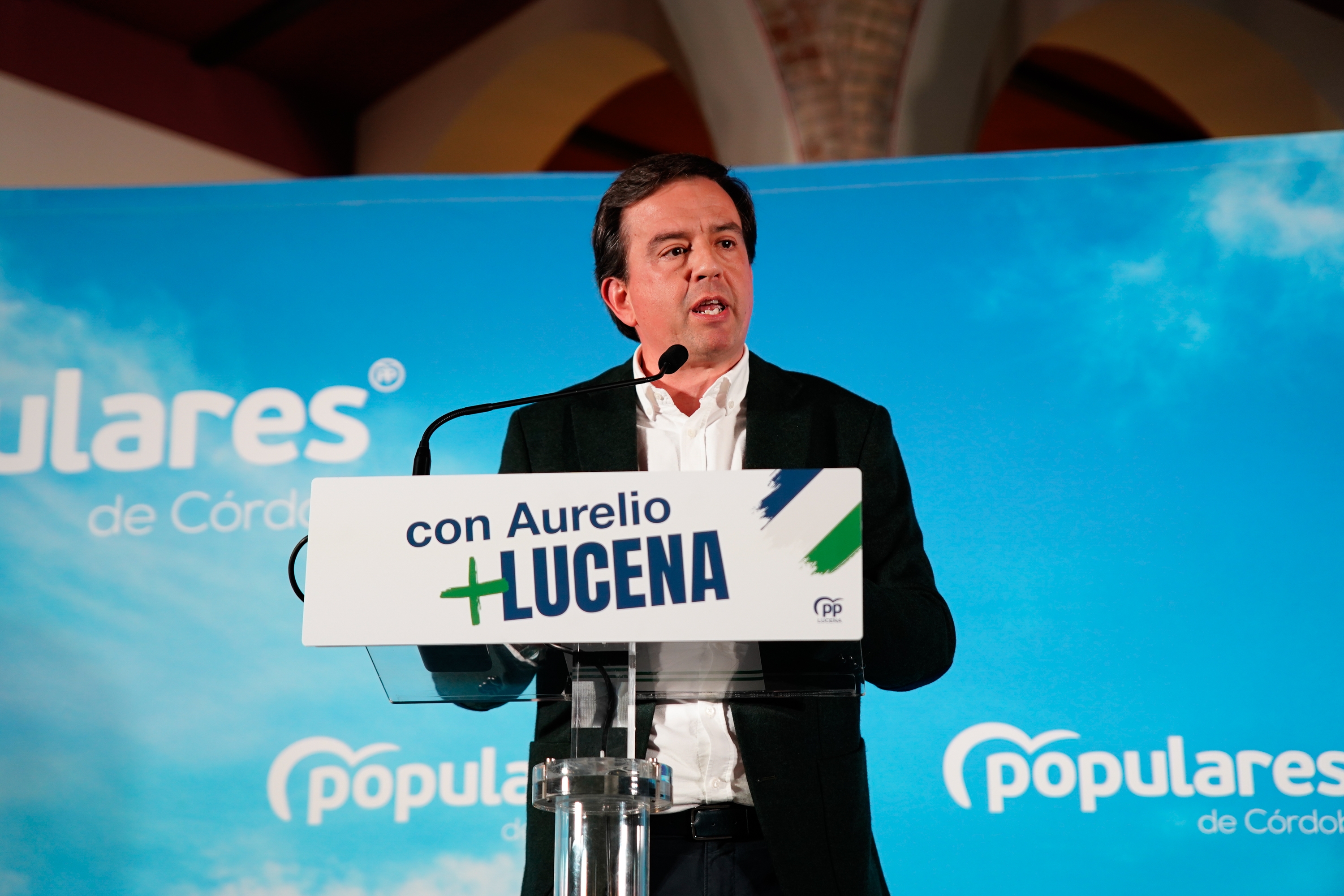 Presentación de la candidatura de Aurelio Fernández