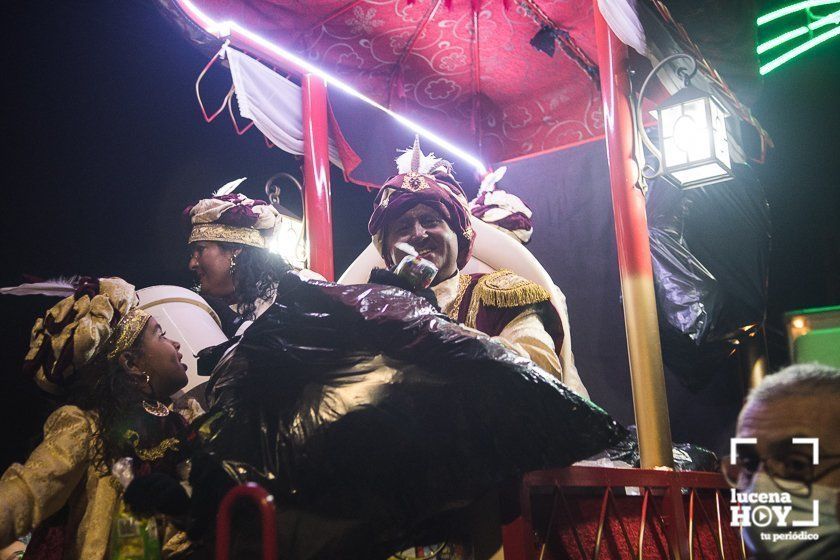 GALERÍA: Los Reyes Magos hacen parada en Campo de Aras antes de llegar a Lucena. Las fotos de la Cabalgata del Cristo