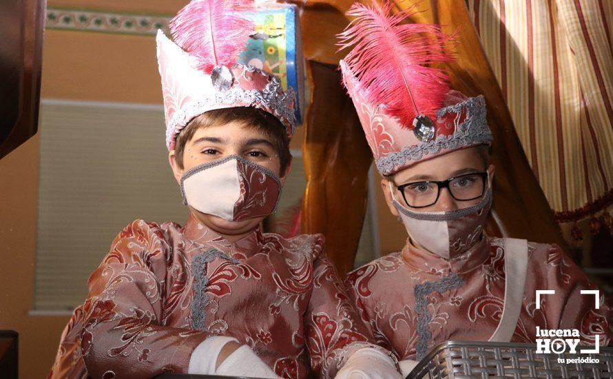 GALERÍA I: La Cabalgata de la Ilusión llena de magia, color y alegría las rondas de Lucena GALERÍA I: La Cabalgata de la Ilusión llena de magia, color y alegría las rondas de Lucena