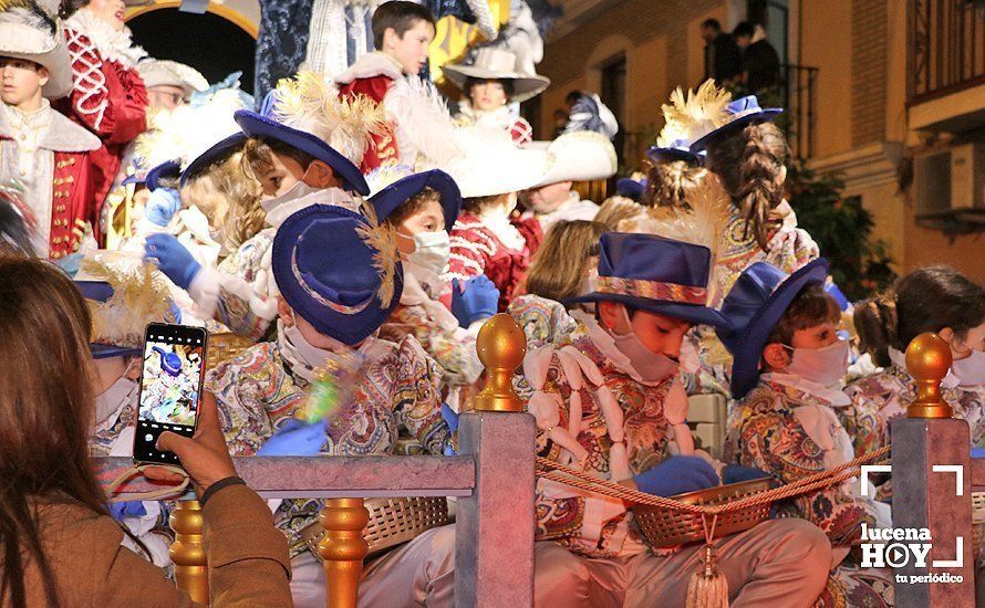 GALERÍA I: La Cabalgata de la Ilusión llena de magia, color y alegría las rondas de Lucena GALERÍA I: La Cabalgata de la Ilusión llena de magia, color y alegría las rondas de Lucena