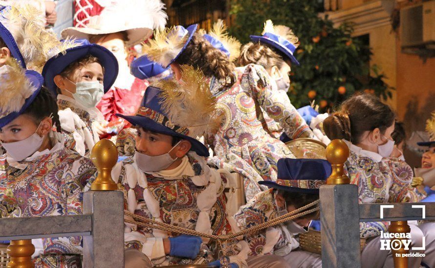 GALERÍA I: La Cabalgata de la Ilusión llena de magia, color y alegría las rondas de Lucena GALERÍA I: La Cabalgata de la Ilusión llena de magia, color y alegría las rondas de Lucena