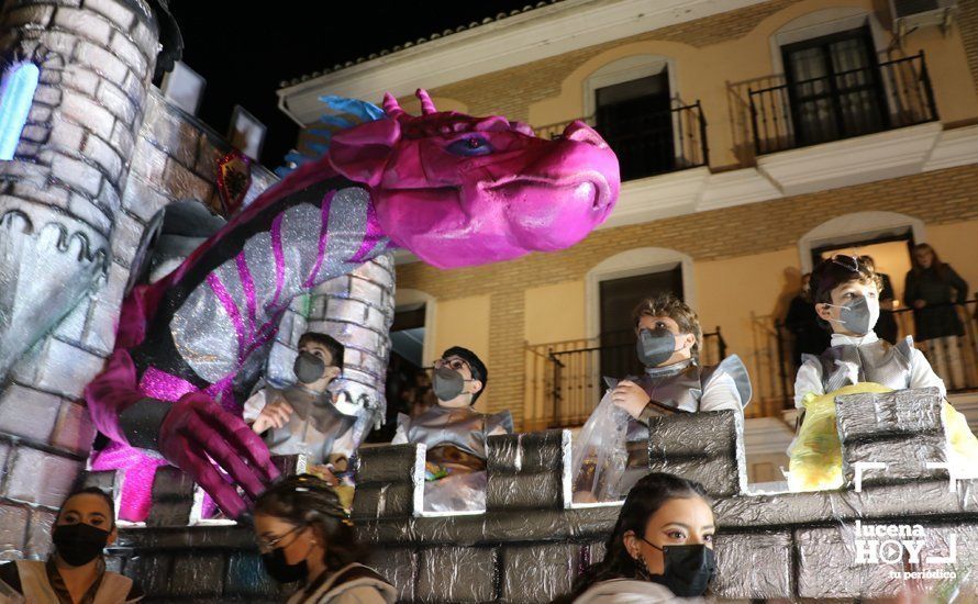 GALERÍA I: La Cabalgata de la Ilusión llena de magia, color y alegría las rondas de Lucena