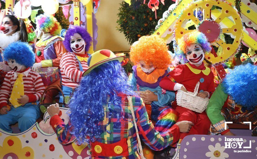 GALERÍA I: La Cabalgata de la Ilusión llena de magia, color y alegría las rondas de Lucena GALERÍA I: La Cabalgata de la Ilusión llena de magia, color y alegría las rondas de Lucena