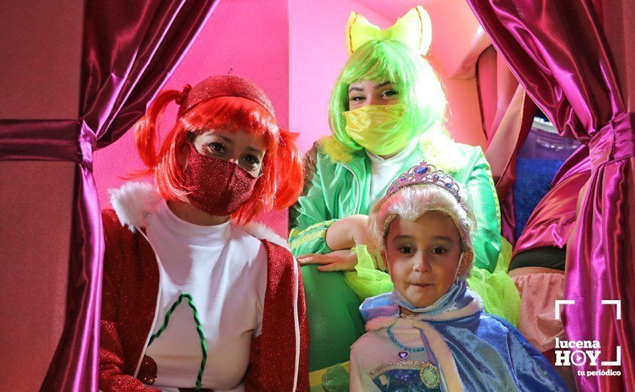 GALERÍA I: La Cabalgata de la Ilusión llena de magia, color y alegría las rondas de Lucena GALERÍA I: La Cabalgata de la Ilusión llena de magia, color y alegría las rondas de Lucena