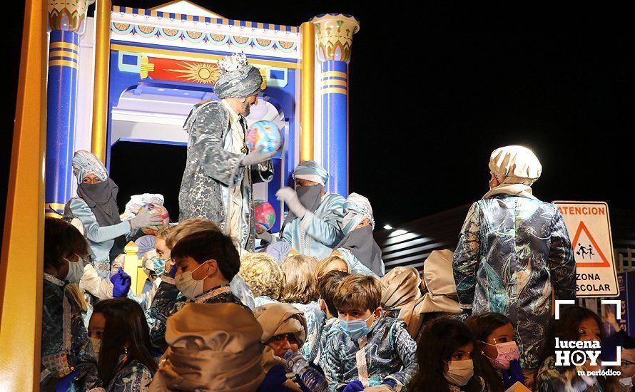 GALERÍA I: La Cabalgata de la Ilusión llena de magia, color y alegría las rondas de Lucena GALERÍA I: La Cabalgata de la Ilusión llena de magia, color y alegría las rondas de Lucena