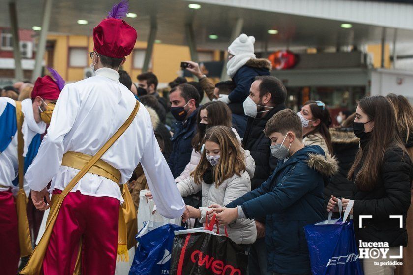 GALERÍA II: Y la magia volvió a Lucena con la Cabalgata de la Ilusión: Las mejores fotos de la jornada