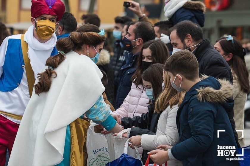 GALERÍA II: Y la magia volvió a Lucena con la Cabalgata de la Ilusión: Las mejores fotos de la jornada