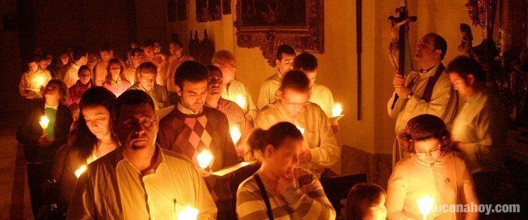  Vía Crucis del Crucificado de la Aurora 