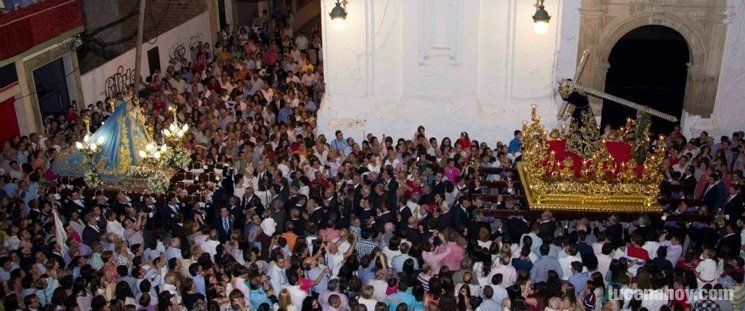 La Virgen de Araceli y Ntro. Padre: devoción en las calles de Lucena La Virgen de Araceli y Ntro. Padre: devoción en las calles de Lucena