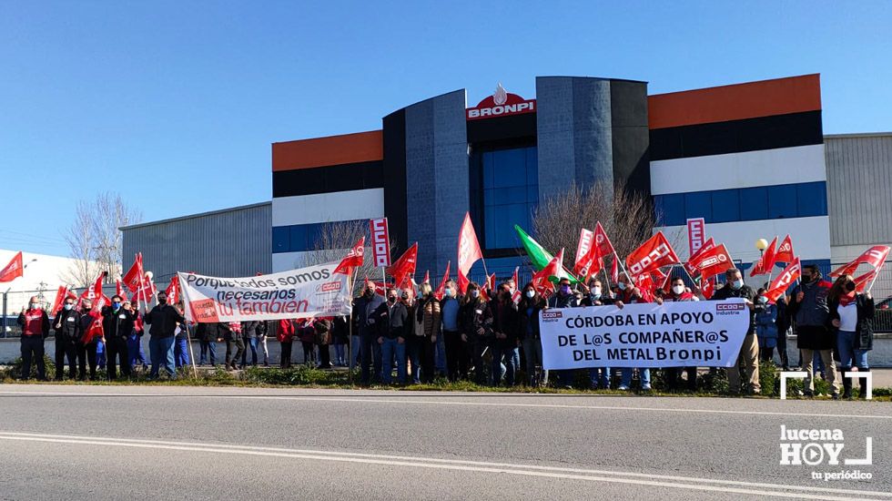  Concentración de CCOO ante la empresa lucentina Bronpi en enero de 2022. Archivo LucenaHoy