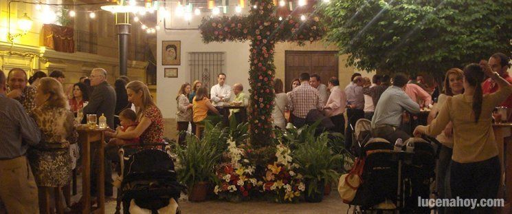  El Huerto y Servitas celebran la fiesta de las Cruces de Mayo 
