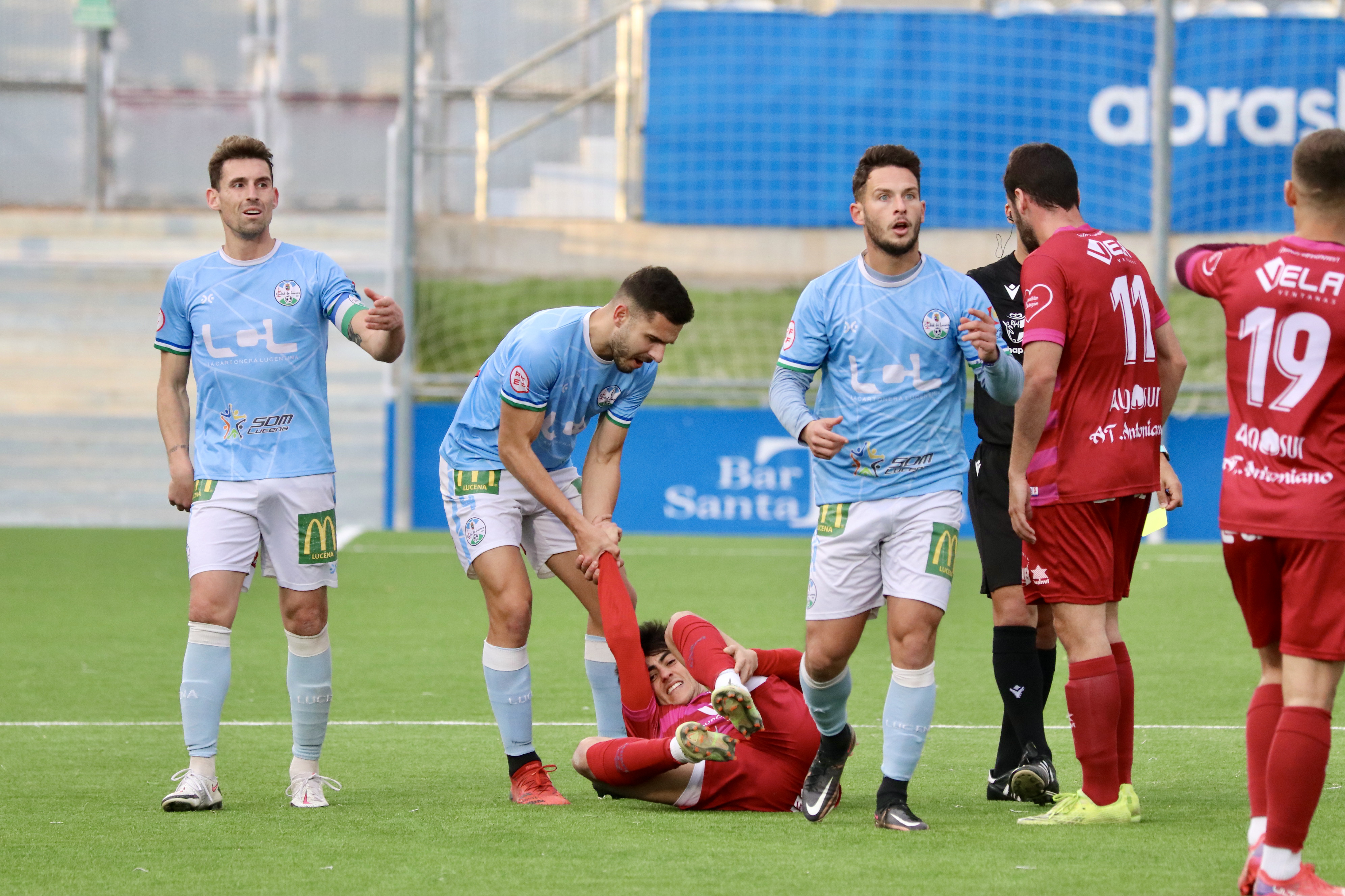 Ciudad de Lucena - Atlético Antoniano (0-2) Ciudad de Lucena - Atlético Antoniano (0-2)