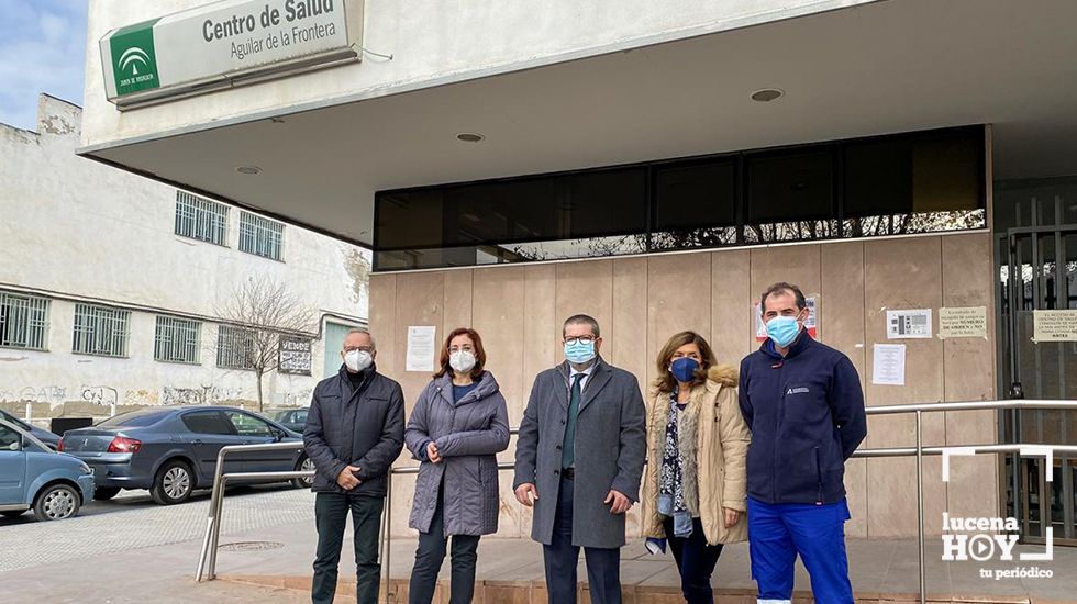  Visita de María Jesús Botella al Centro de Salud de Aguilar de la Frontera 