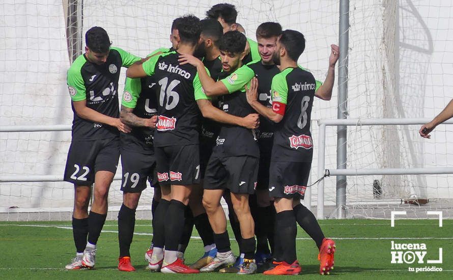  Los jugadores del Ciudad de Lucena celebran el primer gol del partido. Foto: Cedida Utrera Web 