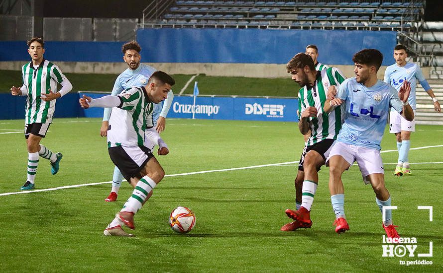 GALERÍA: El Ciudad de Lucena suma y sigue frente al Córdoba B (2-1). Las fotos del partido GALERÍA: El Ciudad de Lucena suma y sigue frente al Córdoba B (2-1). Las fotos del partido