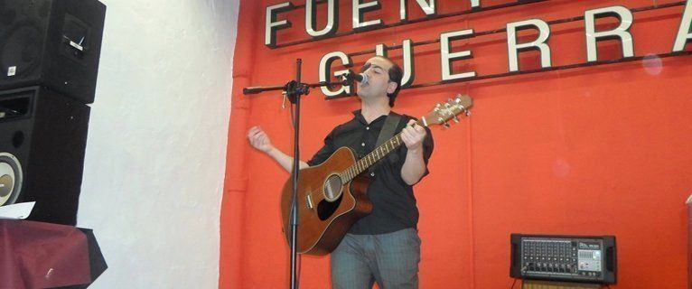  Pepe Huertas presenta 'No es poesía...es canción' en Córdoba 