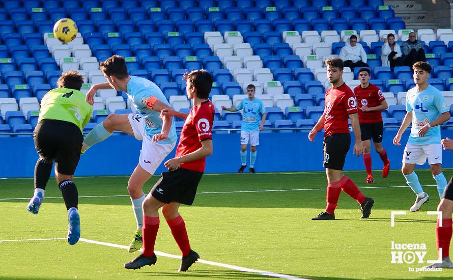 DEPORTE BASE / GALERÍA: El Juvenil A de la Fundación Lucena CF mantiene vivas sus aspiraciones de ascenso tras derrotar al Egabrense (2-1). Las fotos del partido