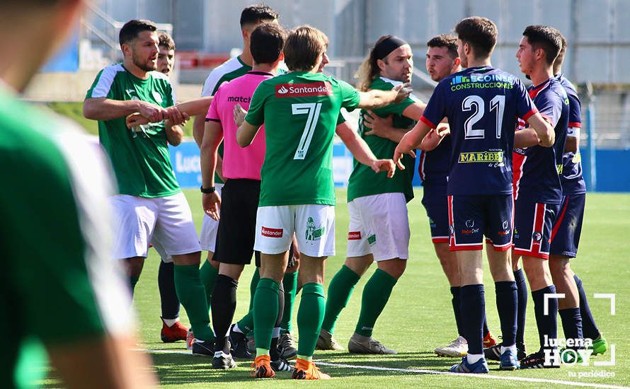 GALERÍA: El Lucecor cae derrotado en casa ante el Almodóvar del Río (1-2) en un partido con momentos de tensión tras el pitido final GALERÍA: El Lucecor cae derrotado en casa ante el Almodóvar del Río (1-2) en un partido con momentos de tensión tras el pitido final
