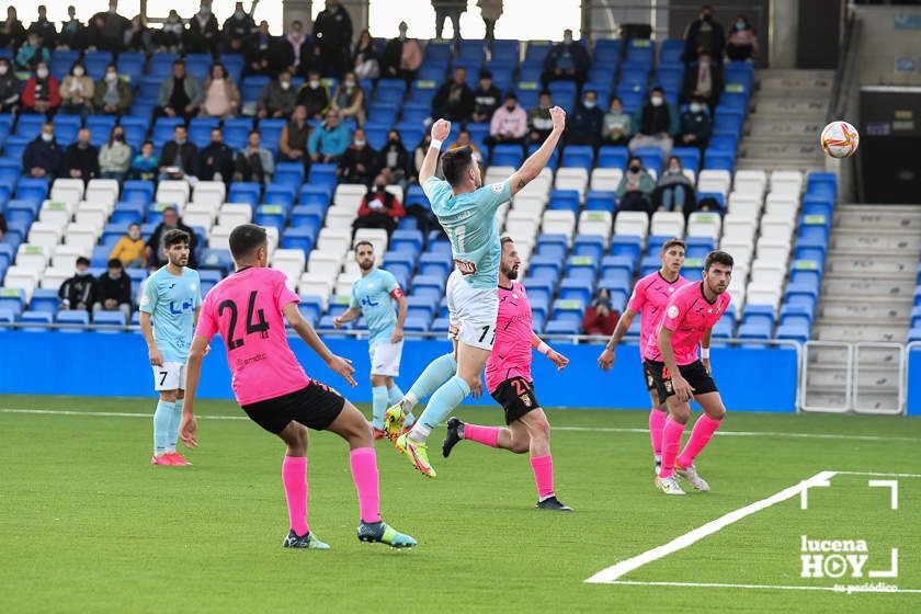 GALERÍA: El Ciudad de Lucena sigue imparable y suma tres puntos más ante el Ceuta B (3-2). Las fotos del partido GALERÍA: El Ciudad de Lucena sigue imparable y suma tres puntos más ante el Ceuta B (3-2). Las fotos del partido