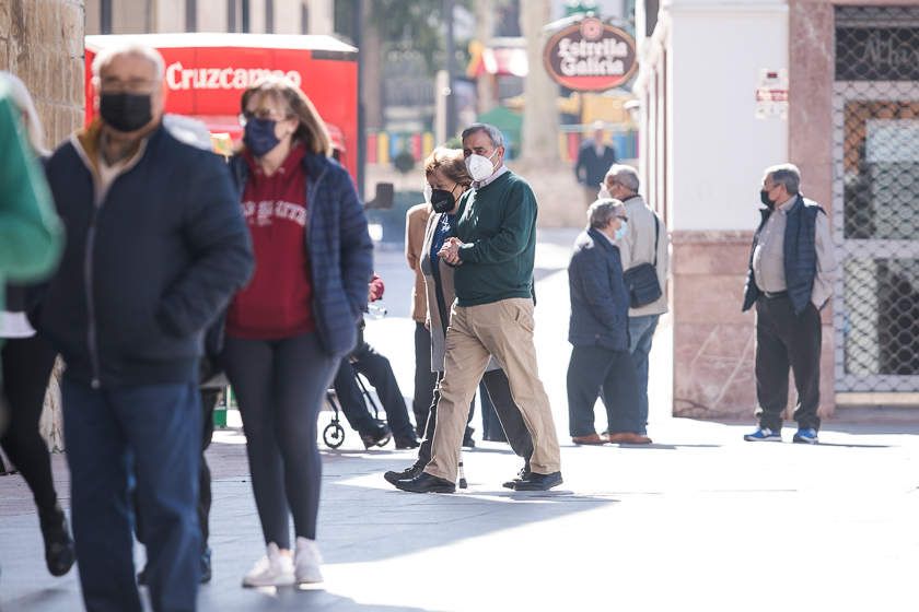 GALERÍA: Las imágenes del primer día sin obligación de usar mascarilla en las calles del centro de Lucena GALERÍA: Las imágenes del primer día sin obligación de usar mascarilla en las calles del centro de Lucena