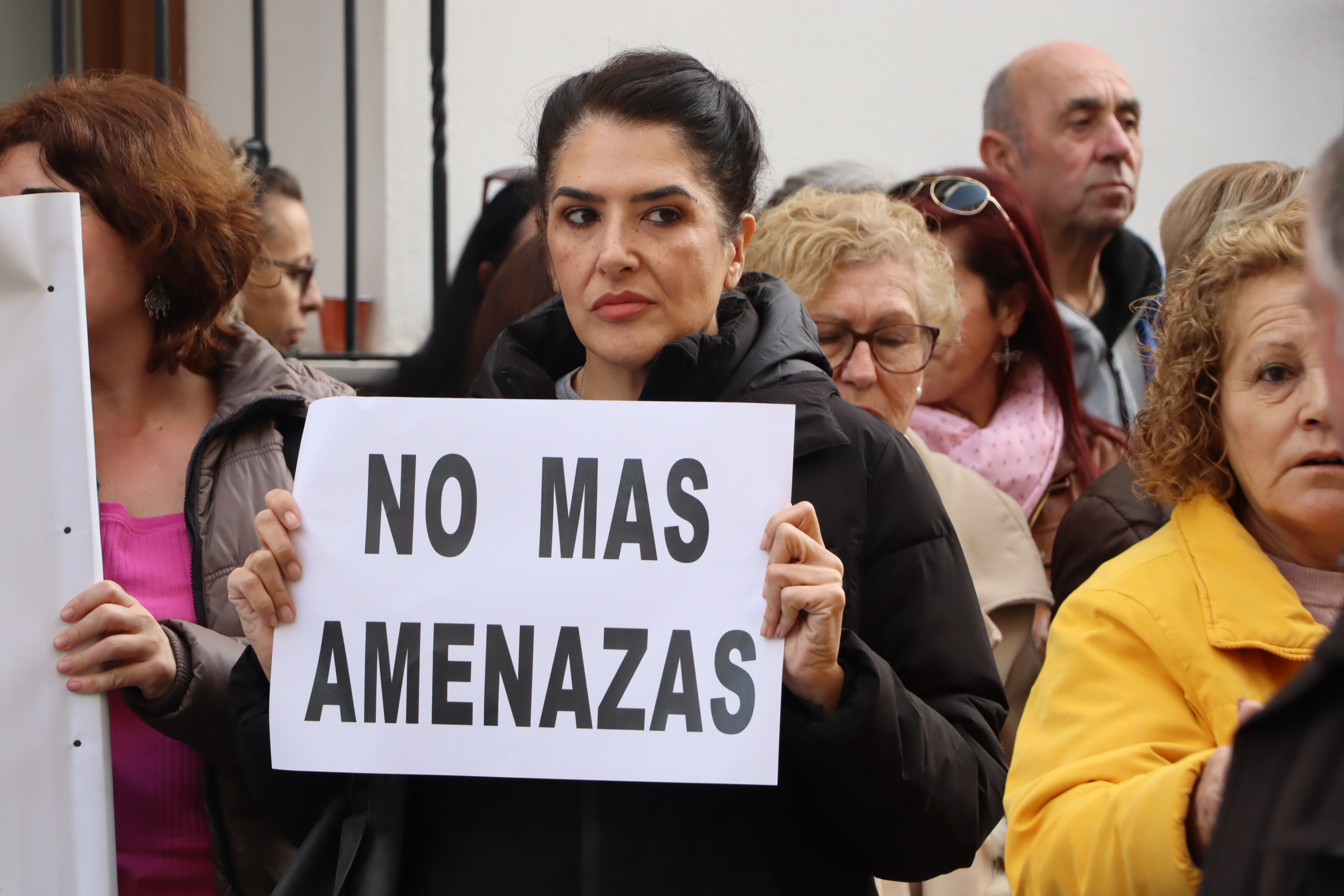 Manifestación Jauja ante el juzgado de Lucena