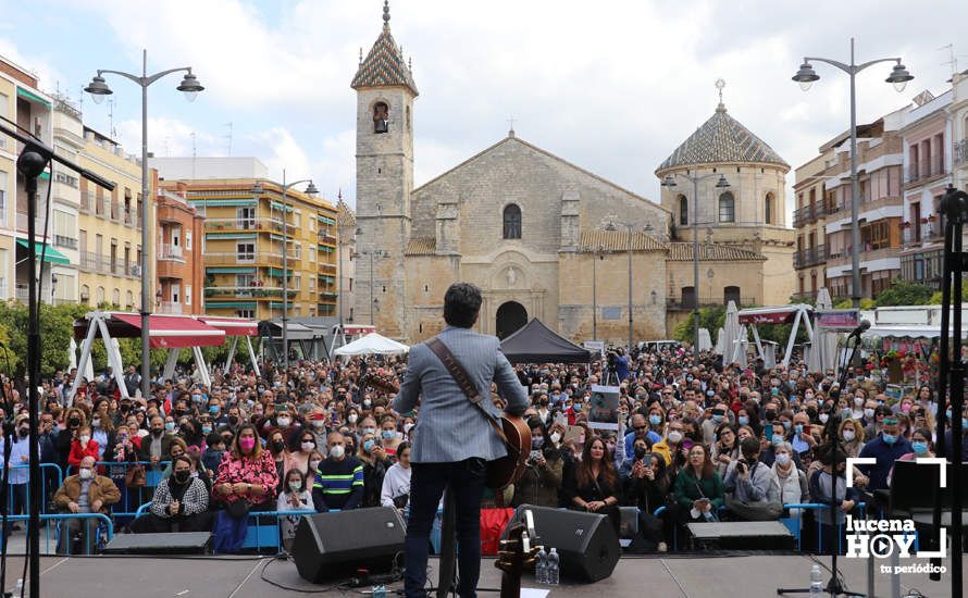GALERÍA: David de María pone el colofón musical al Día de Andalucía con un multitudinario concierto en la Plaza Nueva GALERÍA: David de María pone el colofón musical al Día de Andalucía con un multitudinario concierto en la Plaza Nueva