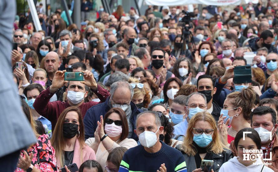 GALERÍA: David de María pone el colofón musical al Día de Andalucía con un multitudinario concierto en la Plaza Nueva