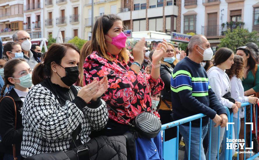 GALERÍA: David de María pone el colofón musical al Día de Andalucía con un multitudinario concierto en la Plaza Nueva