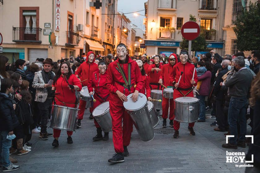 GALERÍA: El Pasacalles llena de alegría y colorido las calles del centro de Lucena