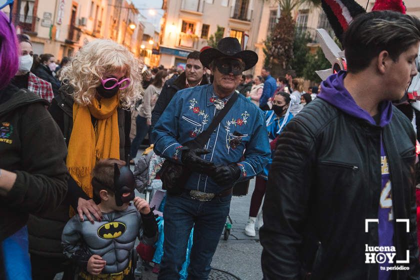 GALERÍA: El Pasacalles llena de alegría y colorido las calles del centro de Lucena