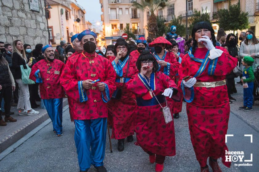 GALERÍA: El Pasacalles llena de alegría y colorido las calles del centro de Lucena