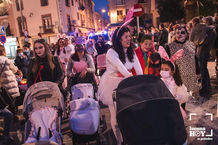 GALERÍA: El Pasacalles llena de alegría y colorido las calles del centro de Lucena GALERÍA: El Pasacalles llena de alegría y colorido las calles del centro de Lucena