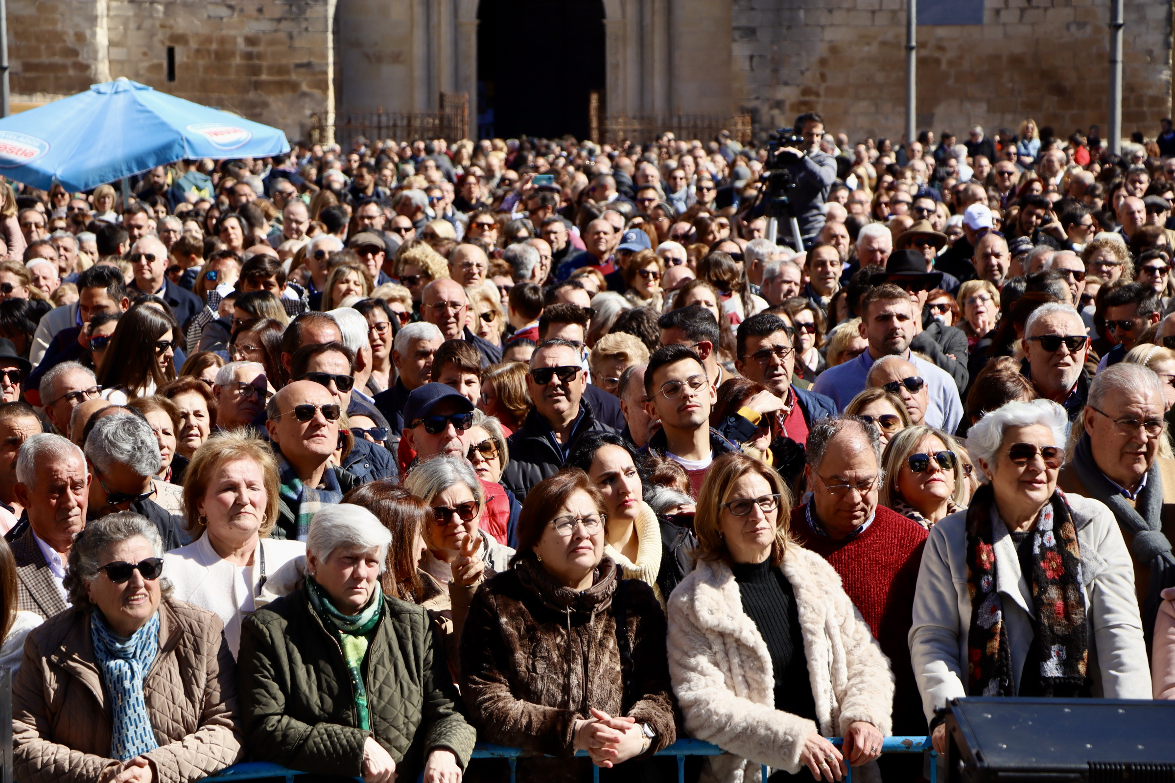 Día de Andalucía en Lucena: Estrella Morente en la Plaza Nueva Día de Andalucía en Lucena: Estrella Morente en la Plaza Nueva
