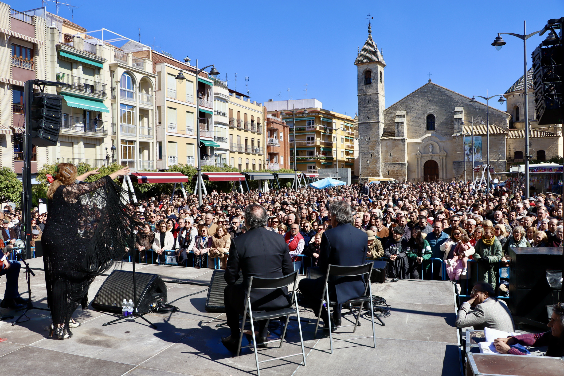Día de Andalucía en Lucena: Estrella Morente en la Plaza Nueva Día de Andalucía en Lucena: Estrella Morente en la Plaza Nueva