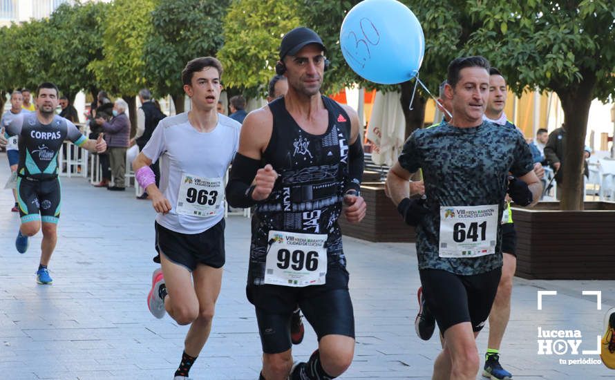 GALERÍA II: Las fotos de la VIII Media Maratón de Lucena.