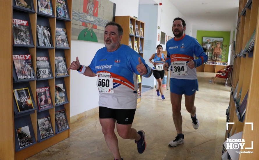 GALERÍA II: Las fotos de la VIII Media Maratón de Lucena.