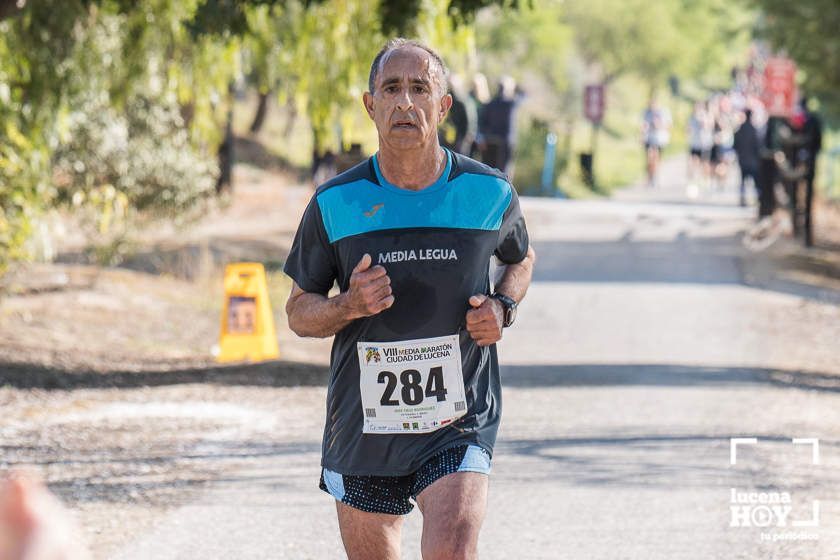 GALERÍA II: Las fotos de la VIII Media Maratón de Lucena.