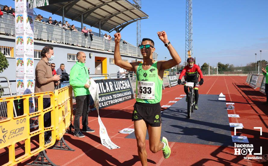 GALERÍA III: Las fotos de la VIII Media Maratón de Lucena: La alegría de llegar a la meta GALERÍA III: Las fotos de la VIII Media Maratón de Lucena: La alegría de llegar a la meta