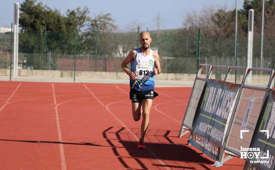 GALERÍA III: Las fotos de la VIII Media Maratón de Lucena: La alegría de llegar a la meta