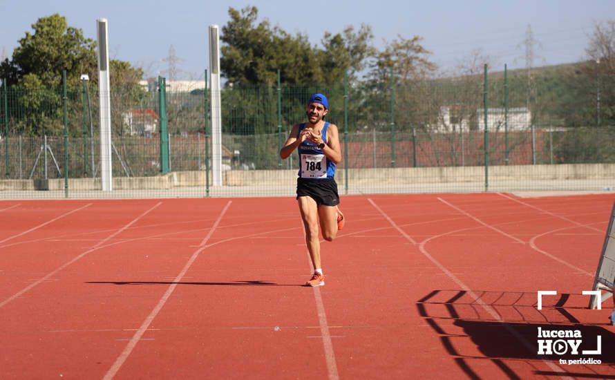 GALERÍA III: Las fotos de la VIII Media Maratón de Lucena: La alegría de llegar a la meta