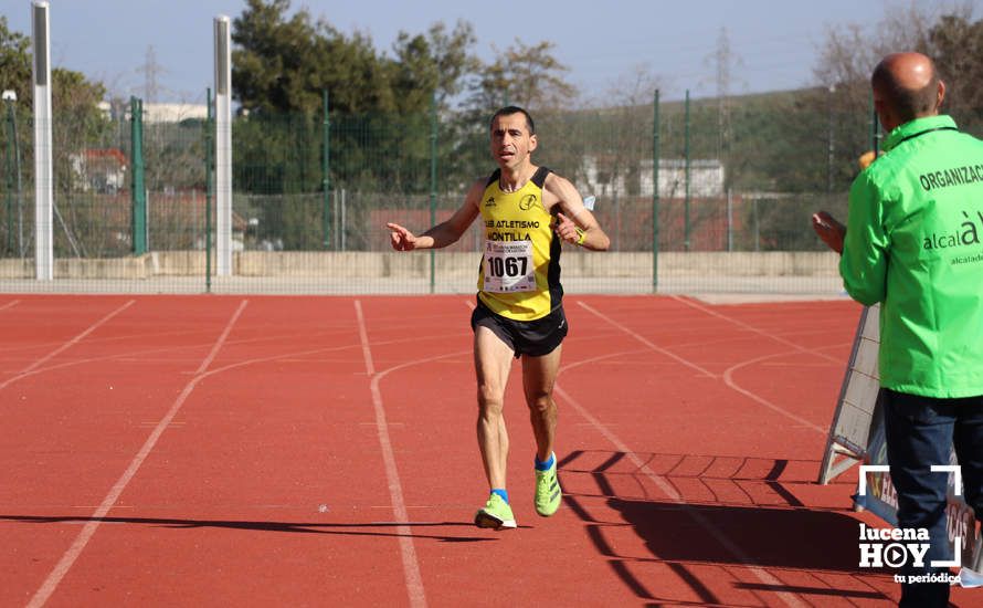 GALERÍA III: Las fotos de la VIII Media Maratón de Lucena: La alegría de llegar a la meta