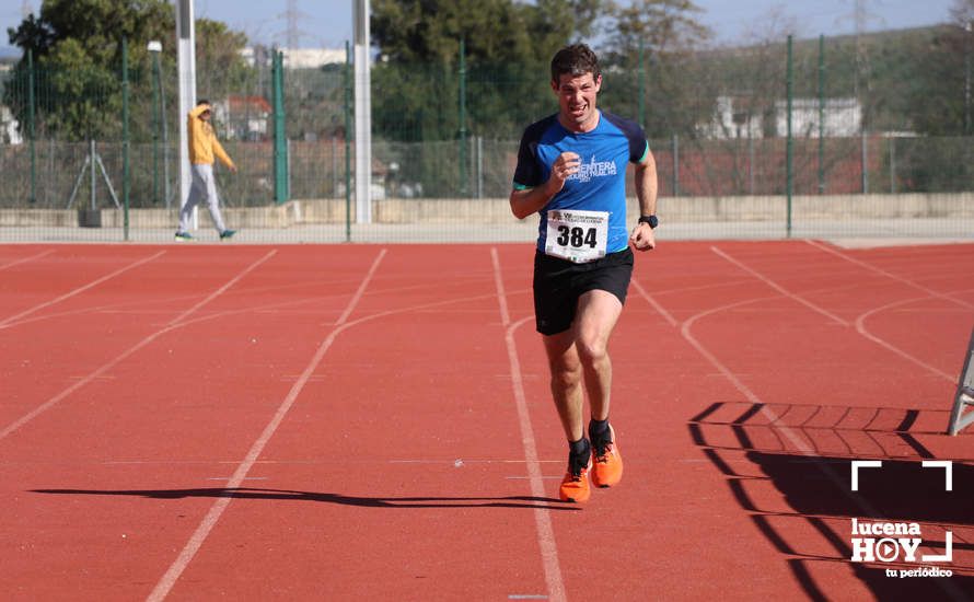 GALERÍA III: Las fotos de la VIII Media Maratón de Lucena: La alegría de llegar a la meta