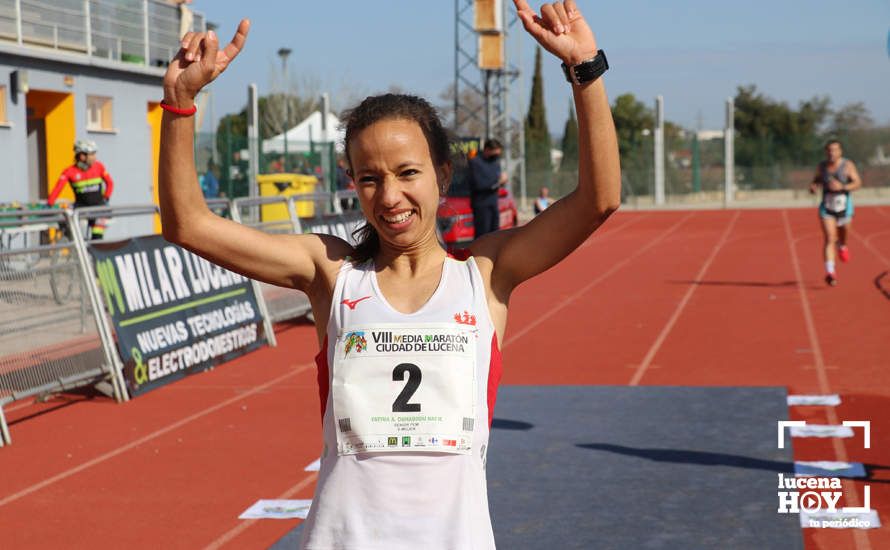 GALERÍA III: Las fotos de la VIII Media Maratón de Lucena: La alegría de llegar a la meta GALERÍA III: Las fotos de la VIII Media Maratón de Lucena: La alegría de llegar a la meta